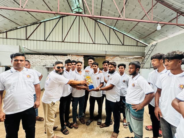 বিজয়ীদের ট্রফি ও পুরস্কার বিতরণী 2